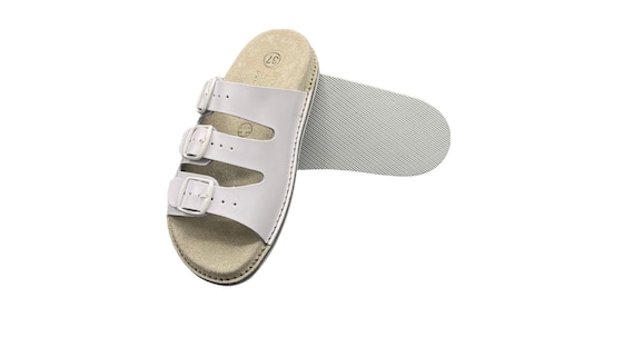 sandalias-blancas-hombre-186dlj-1.jpg