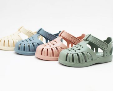 sandalias-piscina-bebe-128lgu-1.jpg